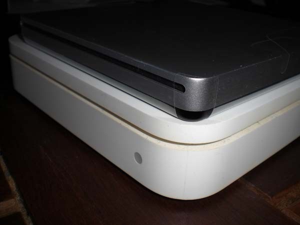 SUperDrive_macBook_Air_04.jpg