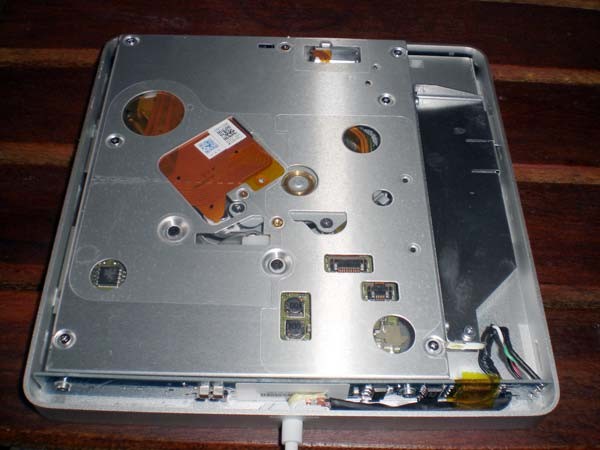 Superdrive_macbook_air_xx1.jpg