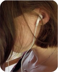 ipod_girl.jpg