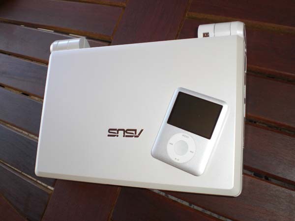 EeePC-01.jpg