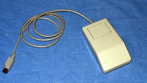 apple_desktop_mouse_2009.jpg