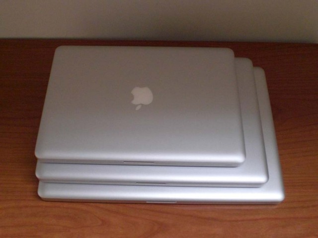 Todos_macbook_pro_mid_2009-01.jpg