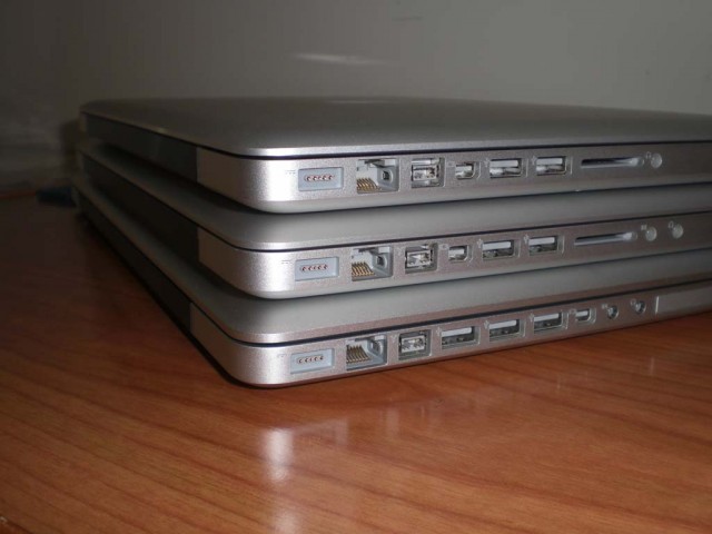 Todos_macbook_pro_mid_2009-05.jpg