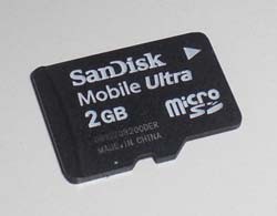 microSD_SanDIsk_macbook_pro.jpg