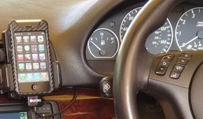 iPhone-al-volante.JPG