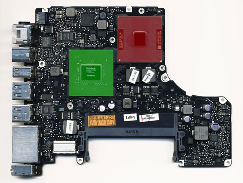 13_macbookpro_logicboard_ifixit.jpg
