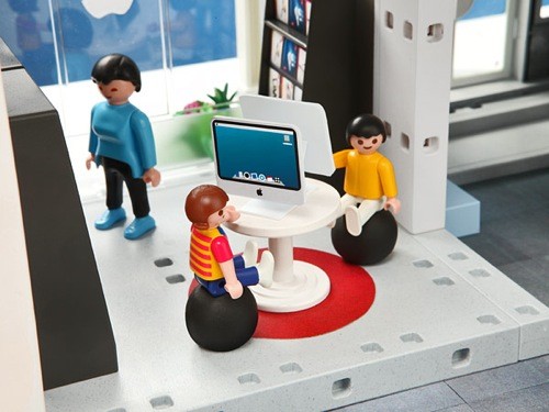 e8bb_playmobil_apple_store_kids_area.jpg E8bb playmobil apple store kids area