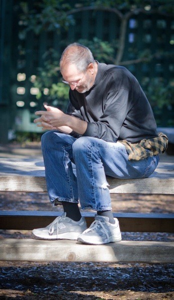 Steve Jobs en el parque